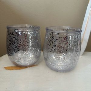 NWT Set of 2 Silver Star Plastic Wine Glasses